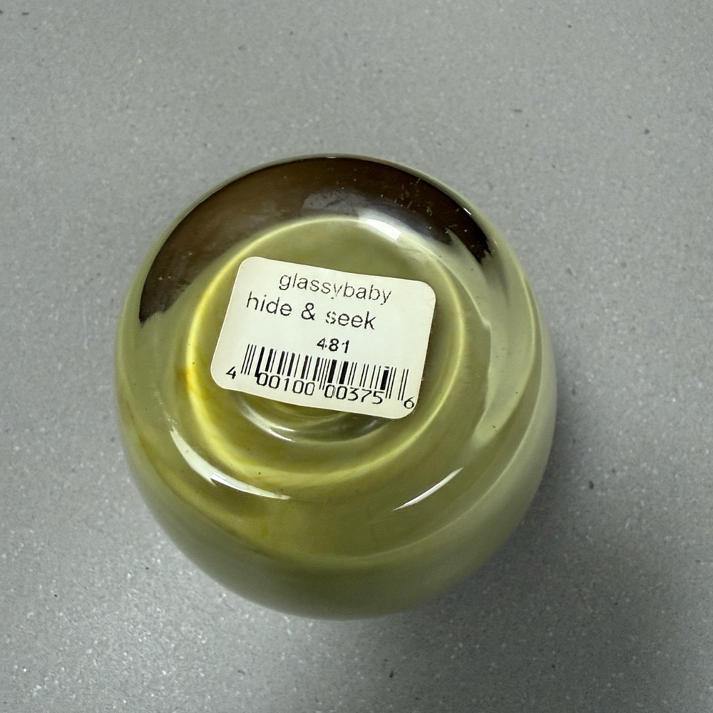 GlassyBaby Hide & Seek - Picture 3 of 5